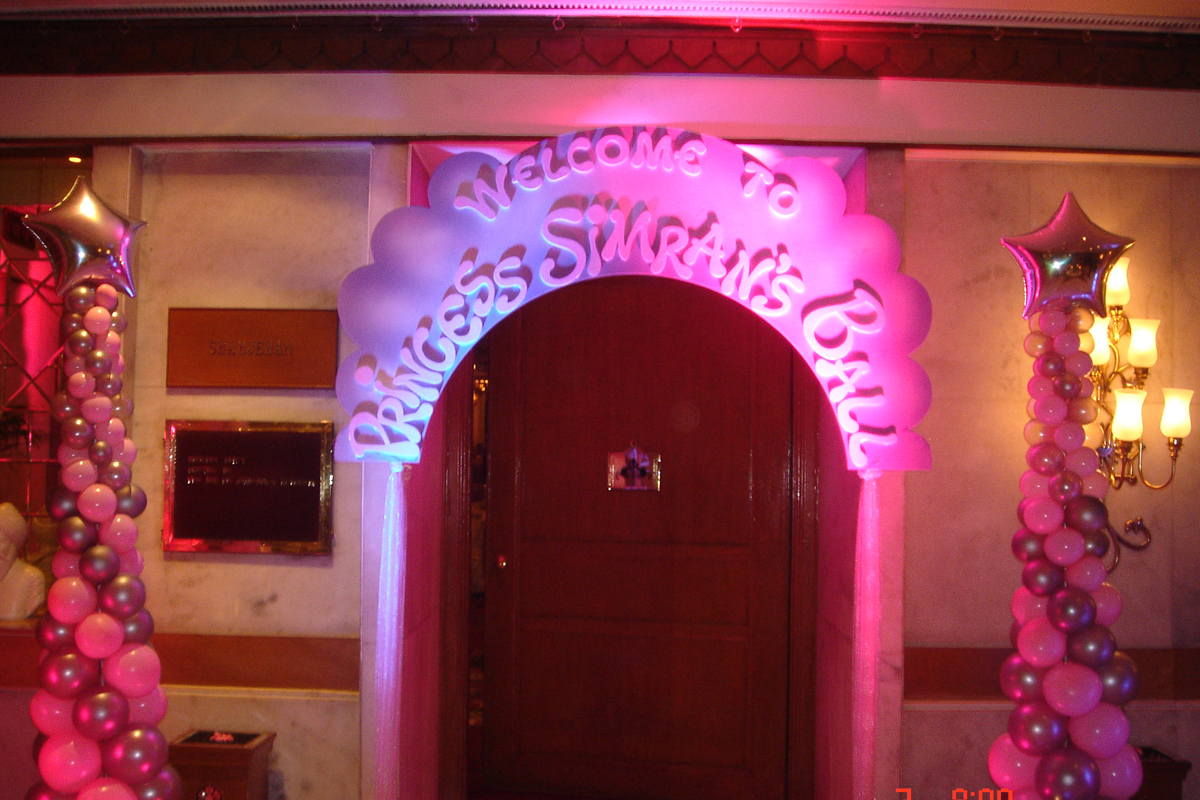 Specific Theme Gate2.
