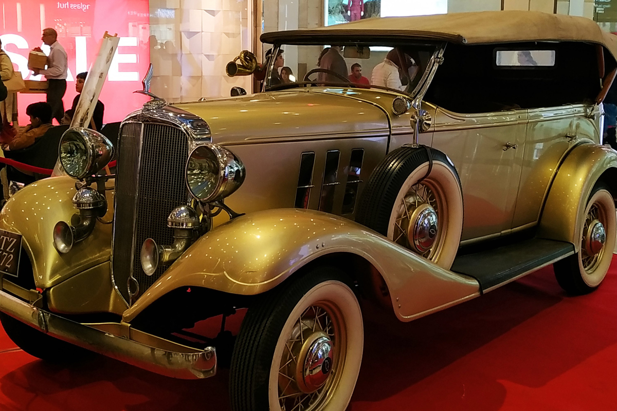 Vintage Car 2